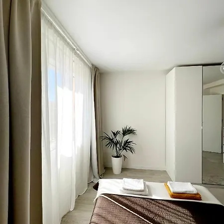 Cozy Modren On Malvarrosa Homestay